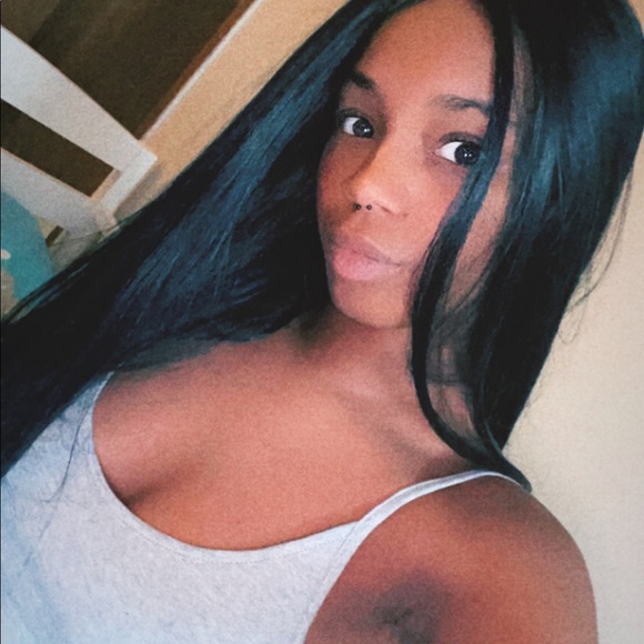 Meet your Posher, Ashley - Picture 1 of 1